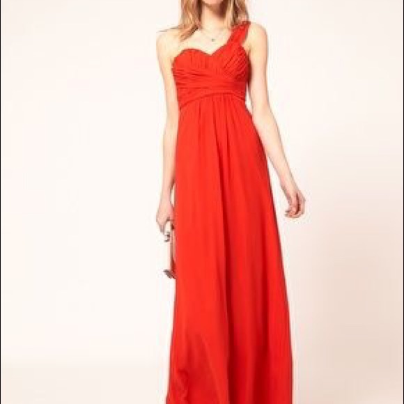 💃🏻SOLD💃🏻Formal red dress - Picture 2 of 8